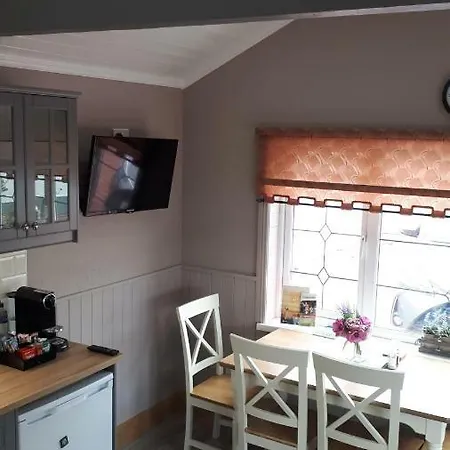 Apartamento Suzies Self Catering *